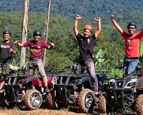 ホテルKanopi Tipi Kampung Sungai Rengit エクステリア 写真